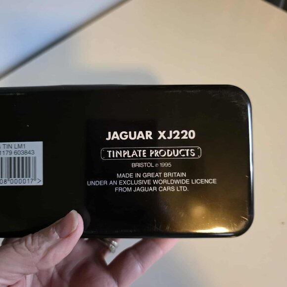 Vintage Tin Plate Racing Jaguar XJ220 Collectible Tin - Picture 3 of 6